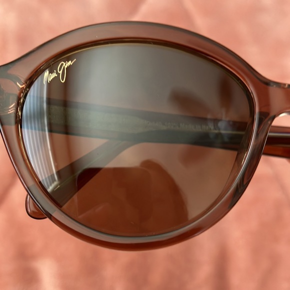 Maui Jim Mariana Sunglasses - Picture 2 of 7